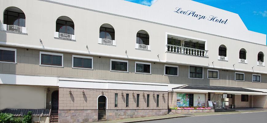 Leo Plaza Hotel Szaszebo Kültér fotó